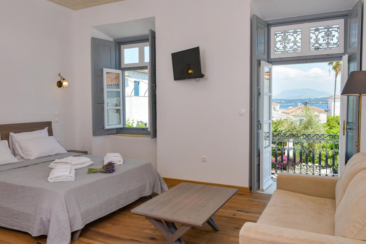 Mansion Dasi Bed & Breakfast Spetses Town Exterior photo